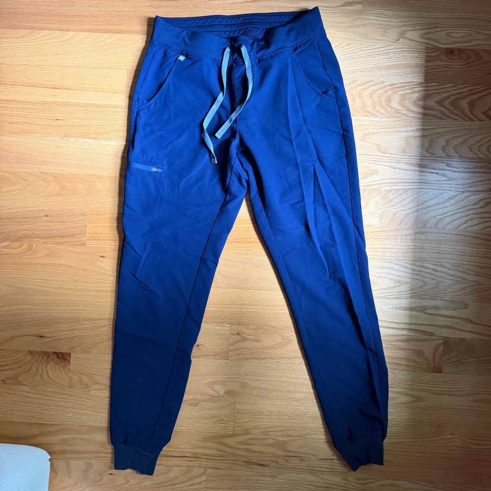 Figs Set - Navy Zamora Joggers & Navy Casma 3 Pocket Top, M/T - Picture 3 of 5